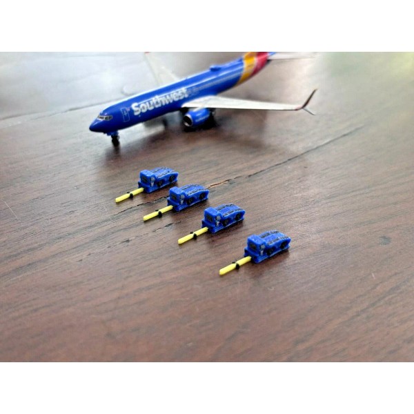 1:400 Model Airport Accessories - 4 Piece Pushback TUG Set