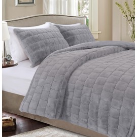 Elegant Comfort Luxurious Fluffy 3-Piece Faux Fur Comforter Set - All Season Warm Down Alternative - Ultra Soft, Plush Micro-Mink 3PC Bedding Set with Matching Shams, California King, Gray