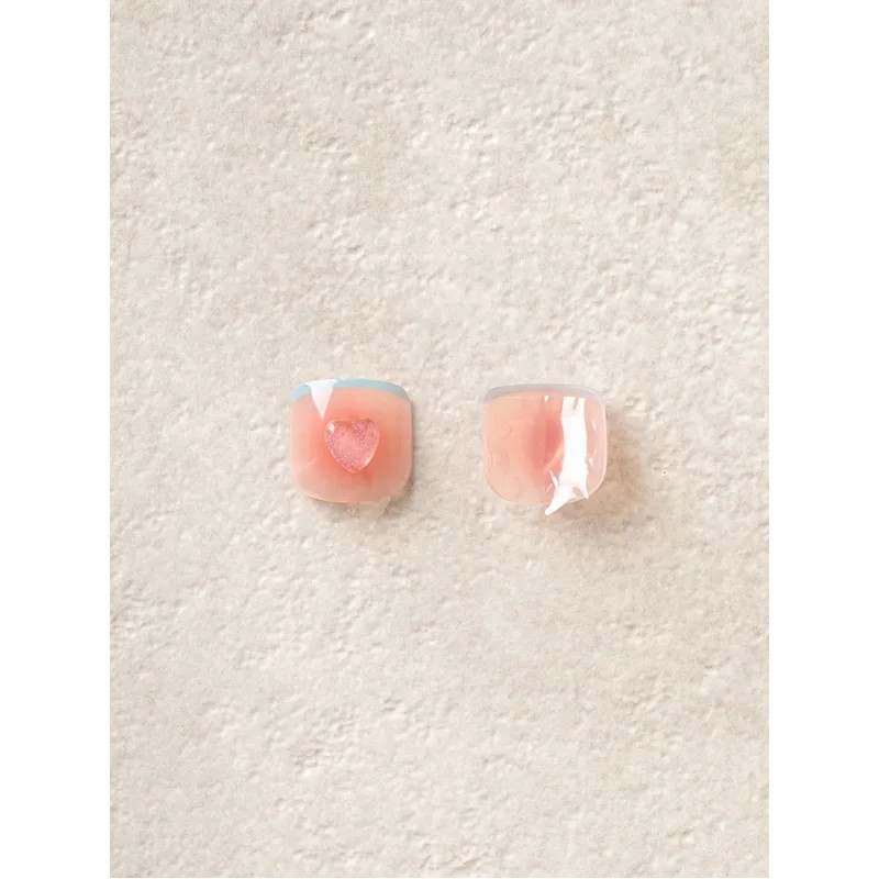 DAISO Too Cool For School Real Wear Pedi Tip Shaichik