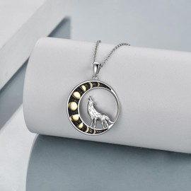 VONALA Wolf Necklace for Women 925 Sterling Silver Moon Phase Wolf Jewelry Gifts for Women¡­