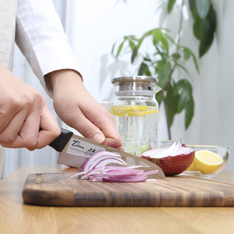 FOREVER 銀チタン 三徳 ディンプル 160mm GHT-16