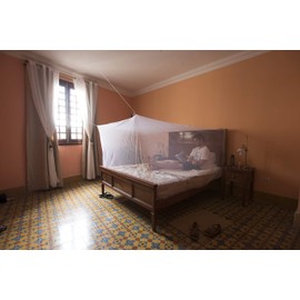 Lifesystems BoxNet Double Mosquito Net Compact and Lightweight Ideal for Traveling,White Mesh