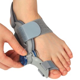 Uoxmiy Toe Straighteners, Big Toe Straightener with 2 Angle Bar, Adjustable Splint Relieve Hallux Valgus Suitable for Left and Right Feet Day Night Support for Women & Men