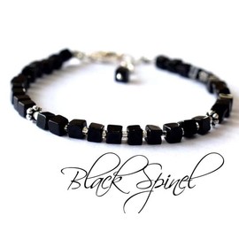 LKBEADS Unisex Black Spinel 5 mm Cube Smooth Beads 7 Inch Stacking Bracelet with 925 Sterling Silver - Silver Plated Clasp, Stone Sterling Silver Metal, Black spinel
