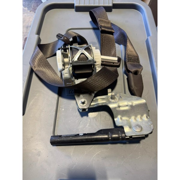 Ford 2017-2022 Ford F250 F350 Crew Cab Seatbelt Front Right