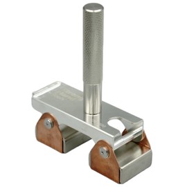 Strong Hand Tools Strong Hand, Hi-Temp Grounding Magnetic V-Pad, Pure Copper Contact, 500A Rated Current, 20 lb Mag Force, Welding Fixture, GMV300