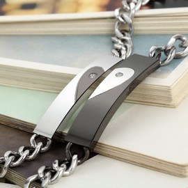 Flongo, A Pair of Bracelets for Him & Her, Ti Ho nel Cuore, Stainless Steel Love Bracelets, Black and Silver, Valentine's Day / Christmas Gift, Zirconia, Cubic Zirconia