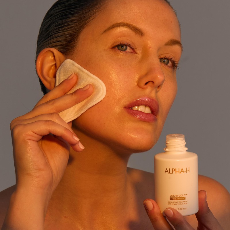 Alpha-H Liquid Gold Exfoliating Treatment with Vitamin C 100ml