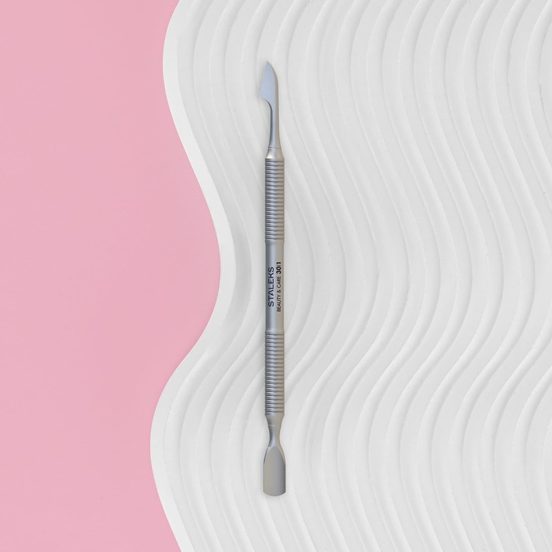 STALEKS Beauty & Care 30 Type 1 Cuticle Pusher (Rounded