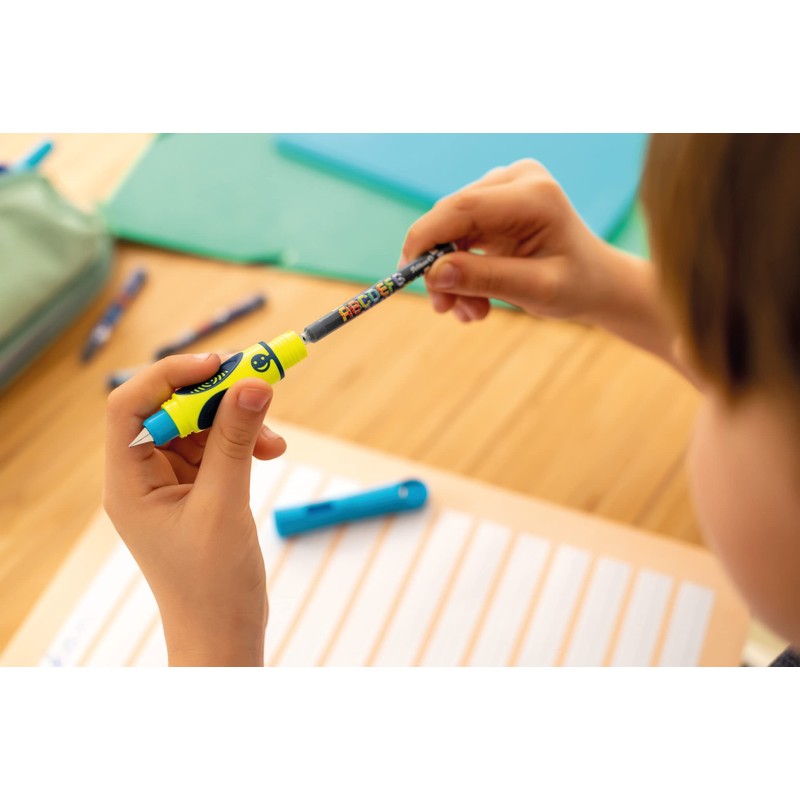 Pelikan Griffix Right-Handed Fountain Pen, Neon Fresh Blue (809160)