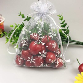 COTOSEY 100PCS 5x7Inch Christmas Drawstring Organza Jewelry Favor Pouches Wedding Party Festival Xms Gift Bags Candy Bags (5x7, 100PCS Snowflake)