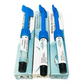 Medental Kit De 3 Resinas Dentales Microhíbridas 4.5 Gr Medental