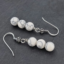 Handgemachte Frauen natürlichen Edelstein 8Mm dreifach Perlen und Sterling Silber baumeln Tropfen Ohrringe | Geschenkideen für Frauen, Mädchen (Weiß-Türkis)