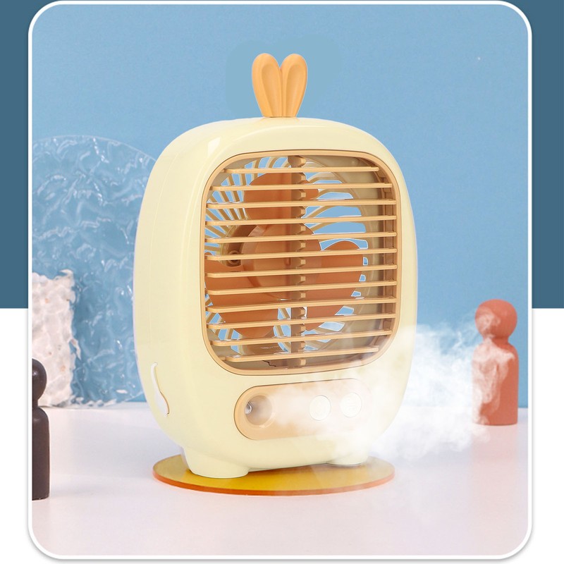 Small Desk Fan 3 Speed Mode Humidifier Function USB Charge
