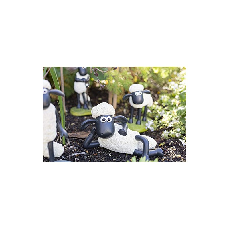 La Hacienda Shaun The Sheep With Pizza Garden Décor Ornament