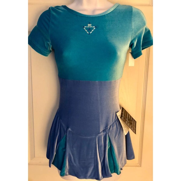 GK SSLV LADIES SMALL 2-TONE BLUE VELVET JEWELED ICE FIGURE