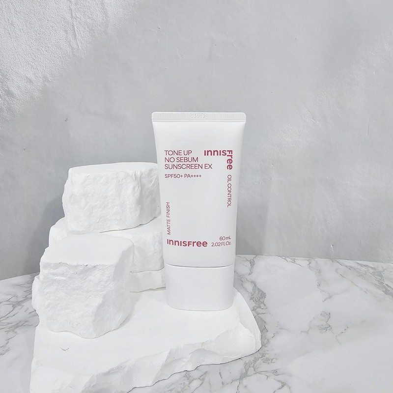 1+1 Innisfree Tone Up No Sebum Sunscreen EX 60ml (SPF50+)