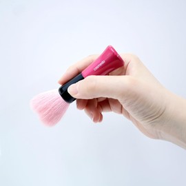 Kumano Brush Makeup Brush Cosmetics Heart Face Brush Stand Type Made in Japan (Heart Shape Face Brush/Makeup Brush/Bear Brush/Makeup Brush) H-016SD