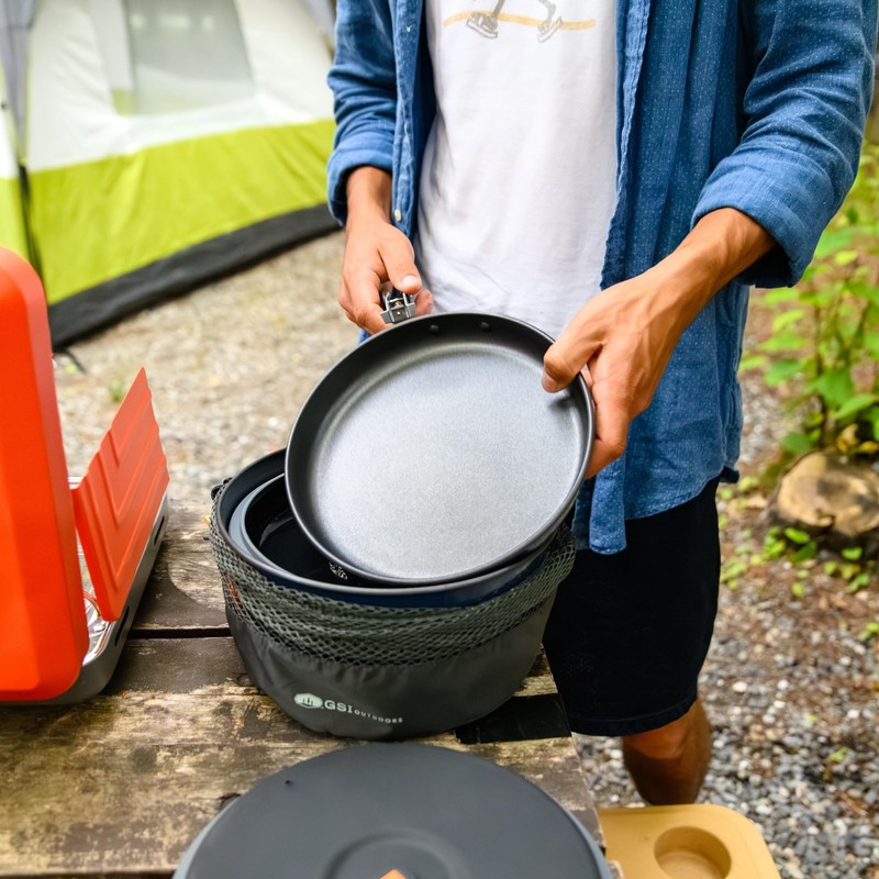 GSI Outdoors Bugaboo Base Camper Medium, High-Efficiency Cookset – Ceramic