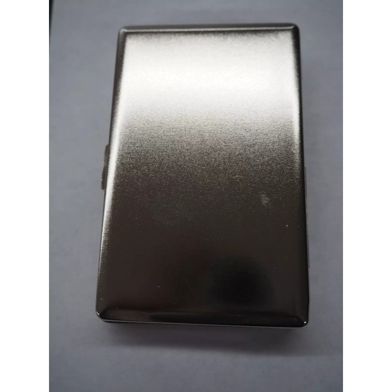 Sweet Cig Case With Angry Cat Artwork Holds Kings &