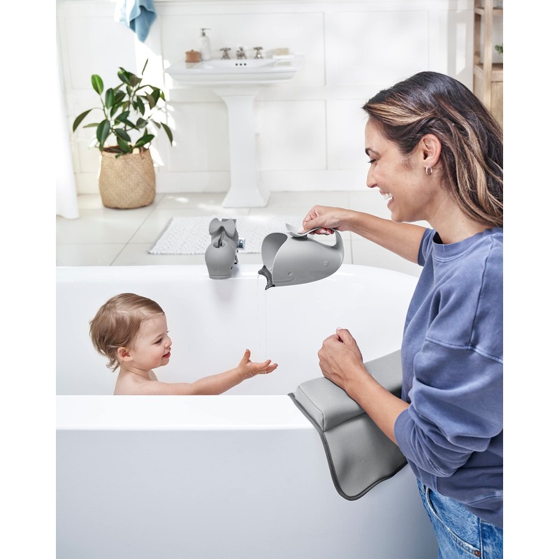 Skip Hop Baby Bath Rinse Cup MOBY Tear-free Waterfall Rinser