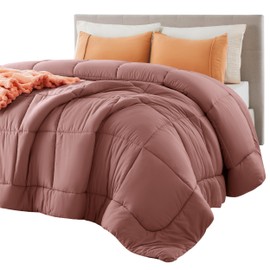 Bedsure Comforter Duvet Insert - Quilted Comforters Twin XL Size, All Season Duvet, GentleSoft™ Down Alternative Bedding, with 8 Tabs, Gifts for Women/Men, Dusty Pink, Twin XL 92 x 68 Inches