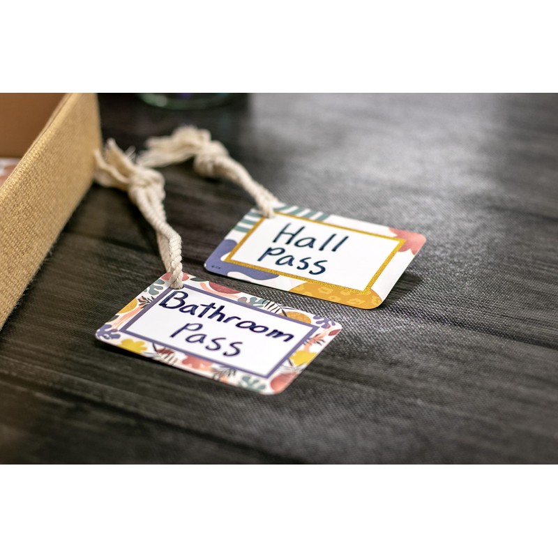 Teacher Created Resources Wonderfully Wild Name Tags/Labels - Multi-Pack