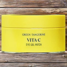 Use Goodal Eye Patch to prevent wrinkles around the eyes and skin around the eyes. Green Tangerine Vita C Moisture Eye Patches (4 pieces, 60 pieces) / 구달 아이 패치 사용 눈가 주름 눈가 피부 청귤 비타C 수분 아이패치 4개 60개입