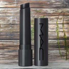 MAC long-lasting natural squat plumping gloss stick lip balm 1 jet 2.3g / 맥 롱래스팅 자연유래 스쿼트 플럼핑 글로스 스틱 립밤 1개 제트 2.3g