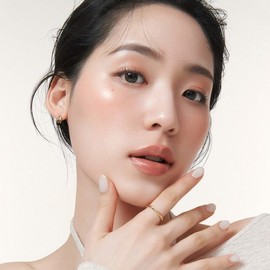 플러쉬 립 앤 치크 밤 05플랫화이트 (Flatwhite) Flush Lip and Cheek Balm 05 Flatwhite