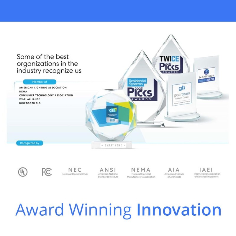 SkyX SkyPlug Smart Plug & Play Lighting Base - Corvus-Matte