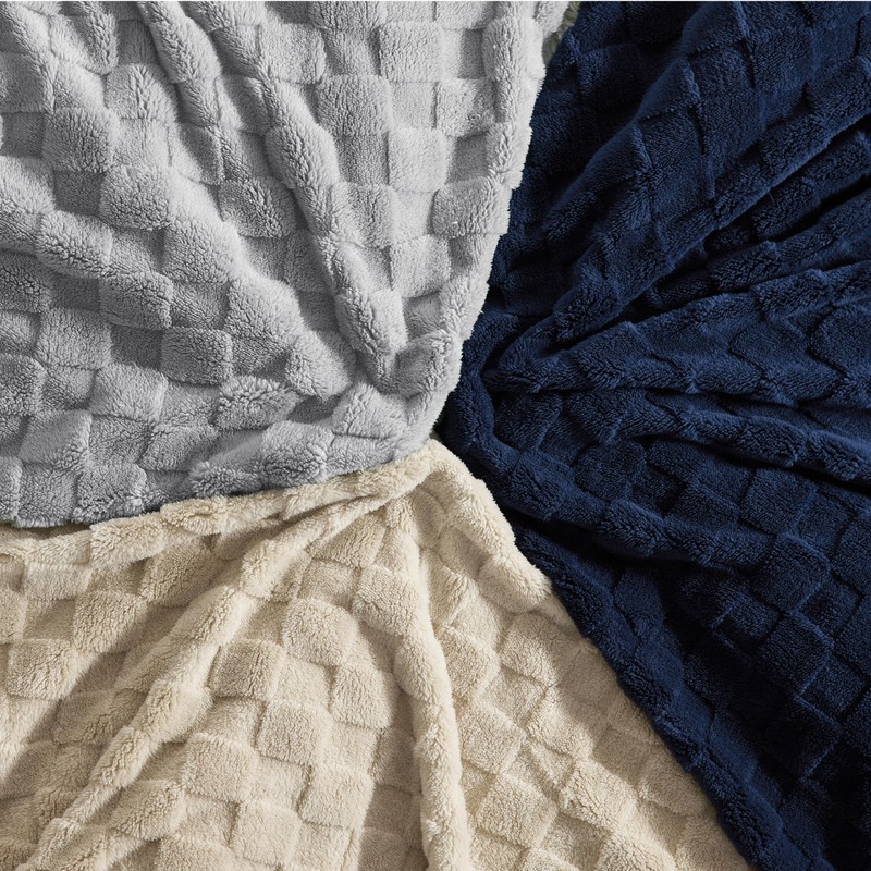 Bedsure Fleece Throw Blanket for Sofa - Soft Cosy Checkered