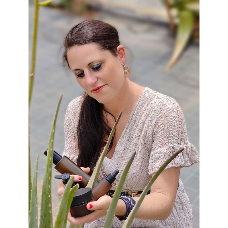 ADÉ Organic Skin Blemishes - Clarifying Skin Serum with Hyaluronic