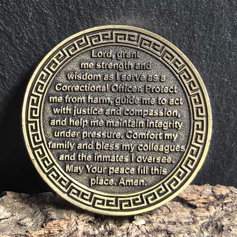 Strugglejewelry Correctional Officer Prayer Challenge Coin - Integrity, Safety, Respect,