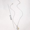 Collar Cadena Con Dije De Mujer Abrazando A Su Perrito
