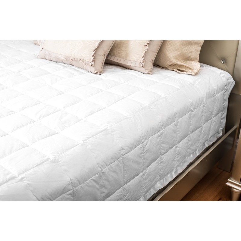 Downtown Feather Classic White Down Blanket (Queen 90" x 96",