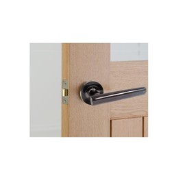 Haven Heritage Straight Black Nickle Lever Latch on Rose Door Handles inc Hinges & Latch Internal - Rose Diameter Approx 52mm Sold in Pairs (4)