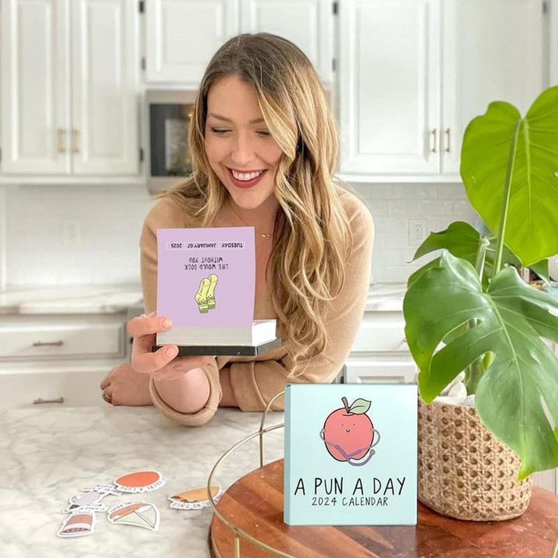 2025 A Pun A Day Desktop Calendar - 100 +