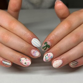 Short Press on Nails Oval Pastel Fake Nails False Nails with Flower Bow Stripes Designs Cute Short Nails Full Cover Acrylic Nail Glossy Glue on Nail for Women Girls 24Pcs