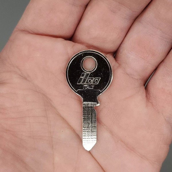 Ilco 2x Ilco 62DE Key Blanks For some Older British