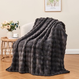 Wajade Fluffy Flannel Blanket Gray Faux Fur Bed Throw Super Soft Warm Large Blanket for Bed Sofa Car, 127x153CM