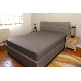 Soroor Bedding Fitted Sheet – King Size Deep Pocket Luxurious Super Soft Microfibre Fabric, Easy Care Shrinkage and Fade Resistant, Strong Elastic Hem, Bed Sheet 150 X 200 X 30 CM (Grey, King)