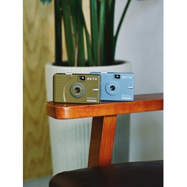 RETO Ultra Wide and Slim 35mm Reusable Daylight Film Camera - 22mm Wide Lens, Focus Free, Light Weight, Easy to Use (Olive)