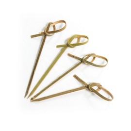 CANAPE KING Disposable Bamboo Skewers - 100pcs Natural Fruit Sticks Reusable Drink Stirrers Wooden Musubi Cocktail Sticks 6cm(Green) - for Wedding Parties Catering