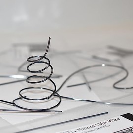 Nitinol SMA Shape Memory Alloy Muscle Wire Sample Pack 7 Different temperatures from -22F to 180F Activation.