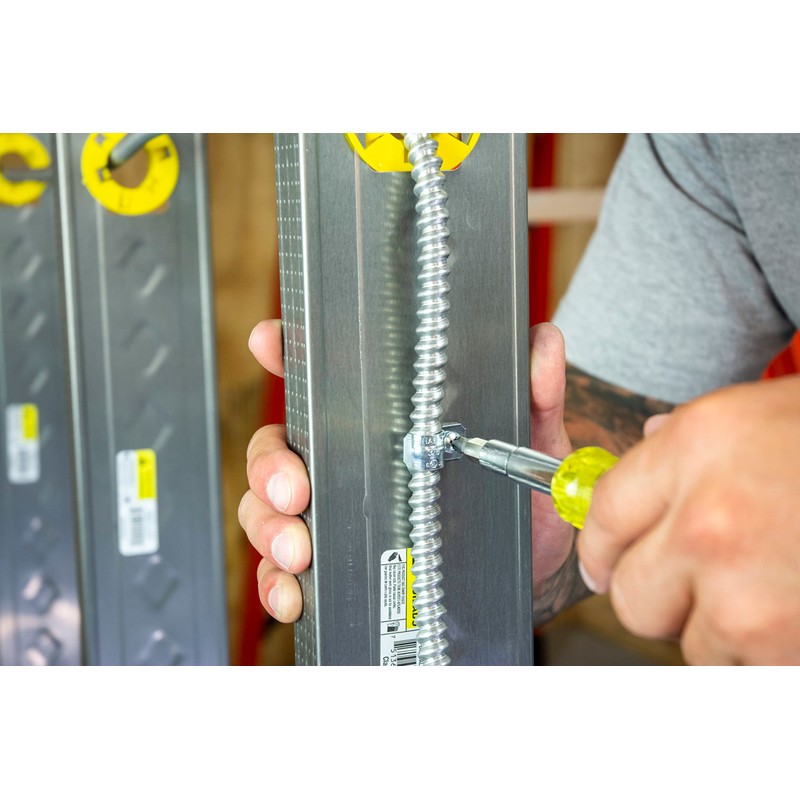 Halex – 3/8 Inch Flexible Metal Conduit (FMC) Duplex Connector