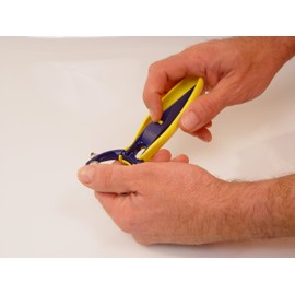 Garnish Peeler / Vegetable Peeler - Yellow/Blue (Yellow/Blue)