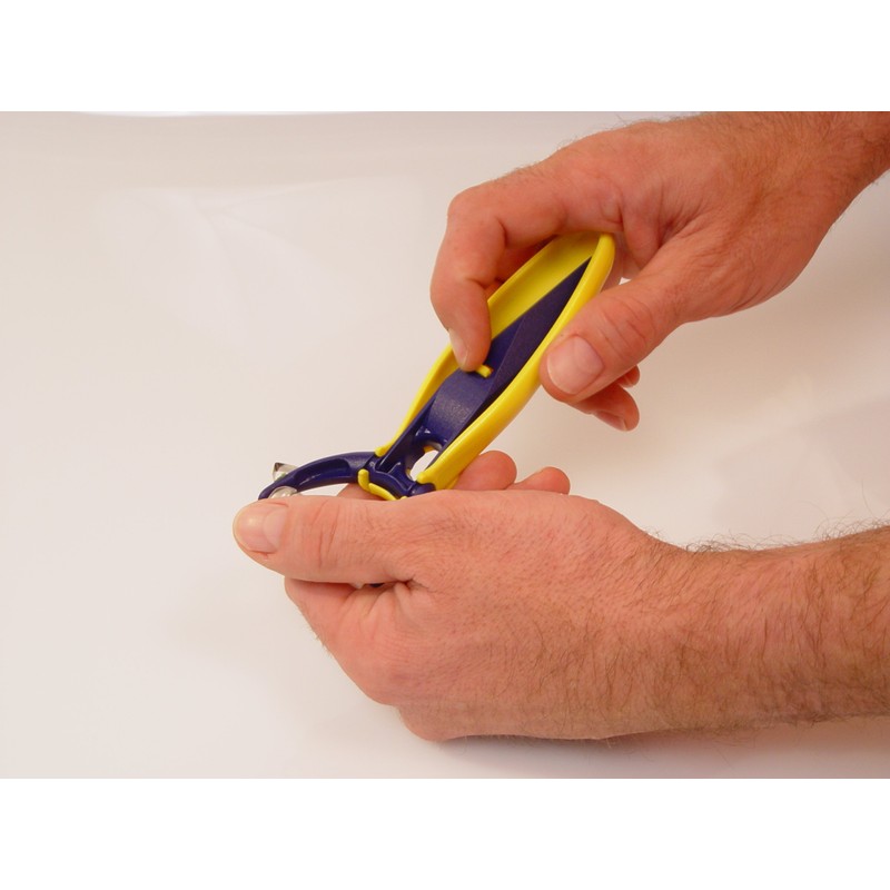 Garnish Peeler / Vegetable Peeler - Yellow/Blue (Yellow/Blue)