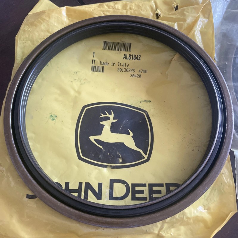 John Deere WHEEL HUB SEAL GASKET Original Part AL81842