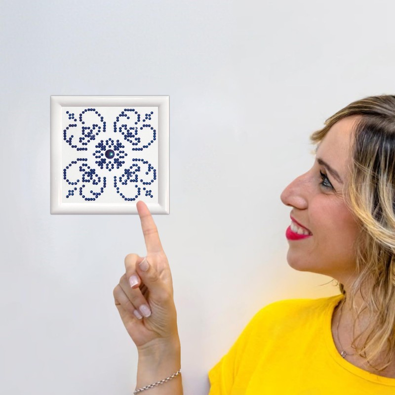 Diamond Dotz Blue on White Kit with Frame Pattern Diamond